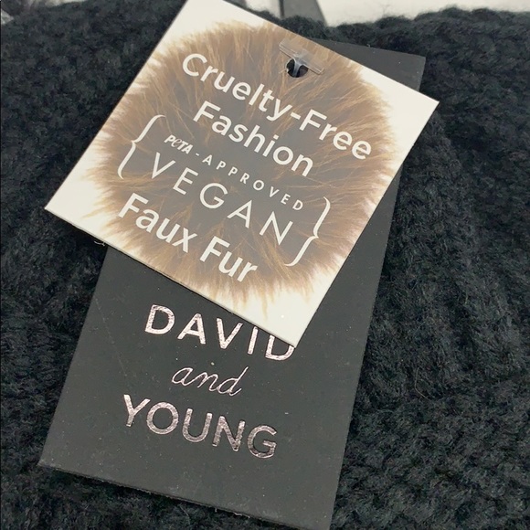 David & Young Cat Ears Beanie Black - Picture 3 of 4